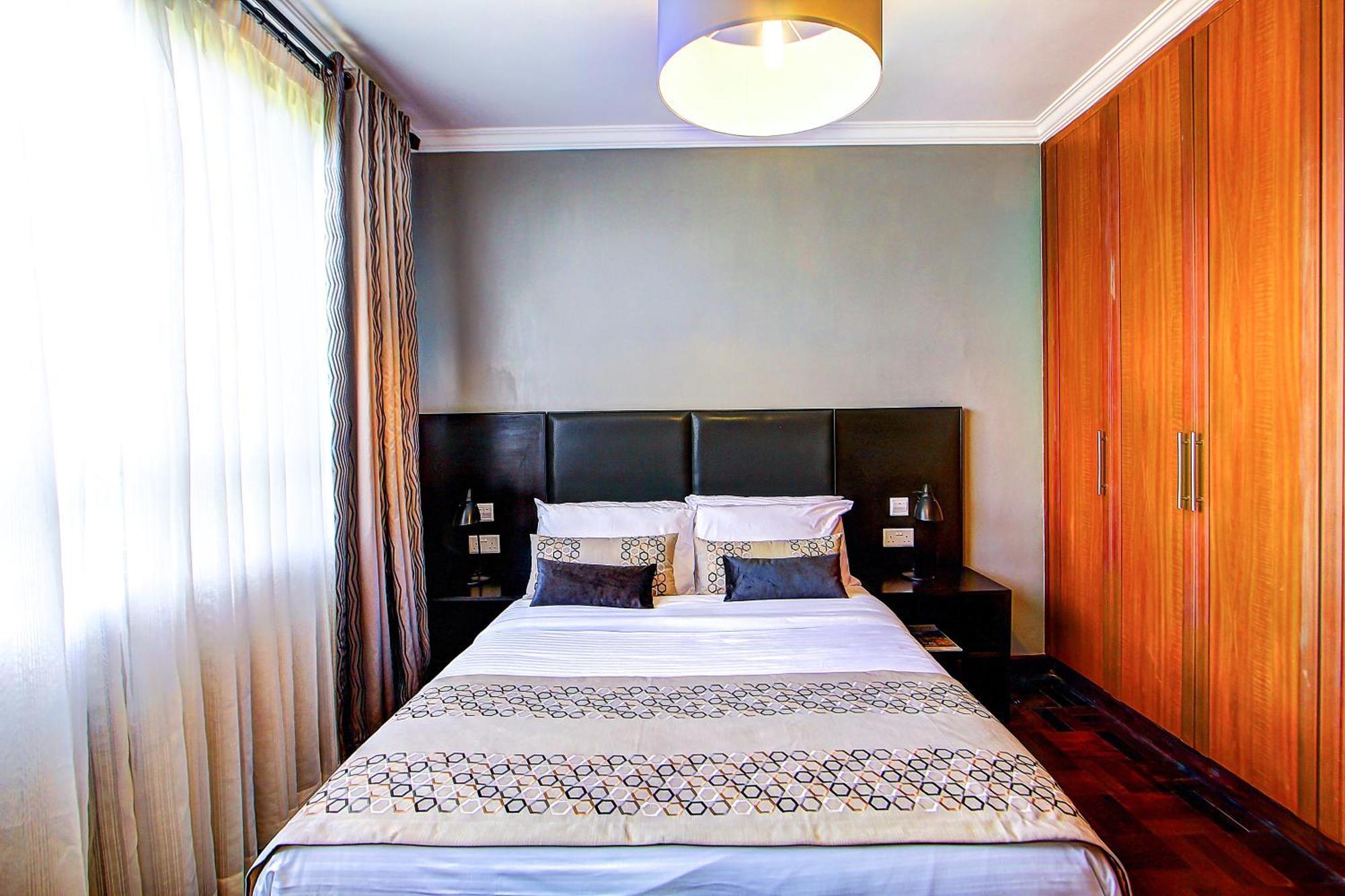 Nelson'S Court Serviced Apartments Найроби Стая снимка